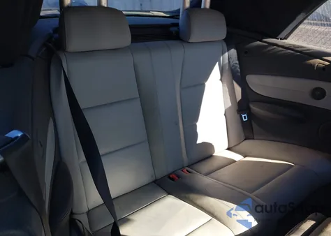 2011 BMW 128I z USA, uszkodzony, nr VIN WBAUL7C53BVM80899